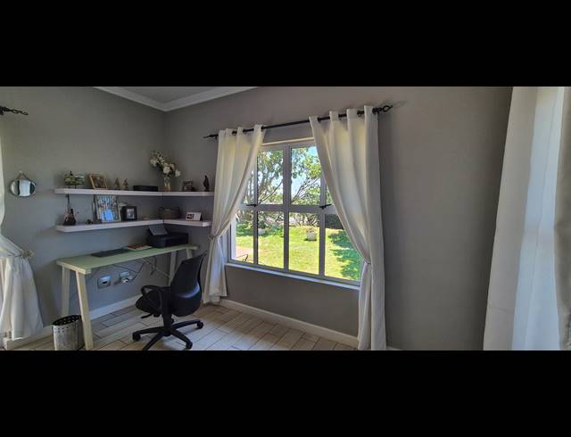 3 BEDROOM FREEHOLD FOR SALE IN KINDLEWOOD ESTATE